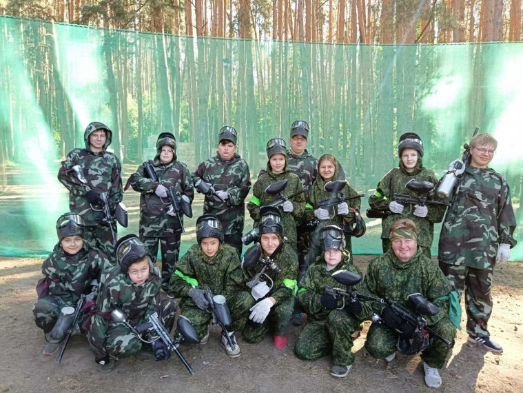 Поездка в Можгинский клуб по пейнтболу.